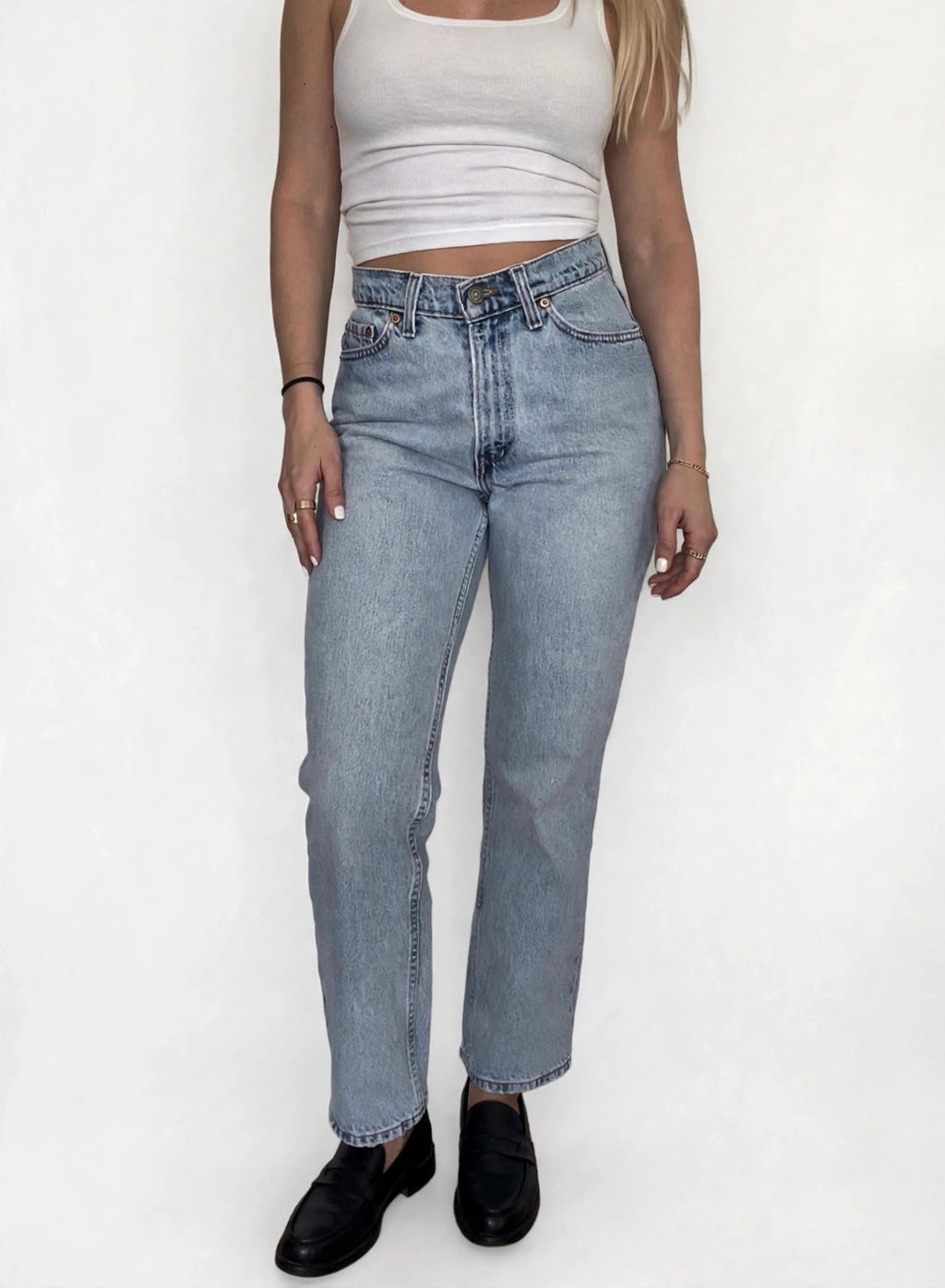 Vintage Levi's 512 Slim Tapered Jeans — Light Wash — Size 25