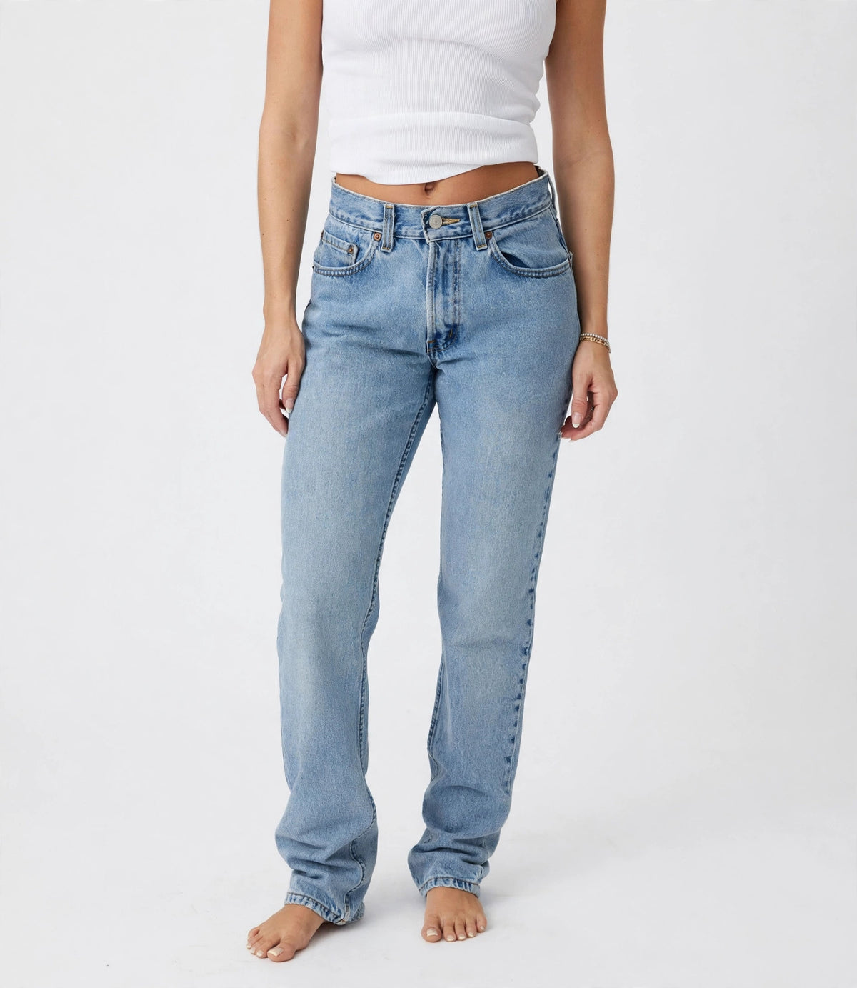 Vintage Levi's 512 Slim Fit Jeans — Light Wash — Size 26