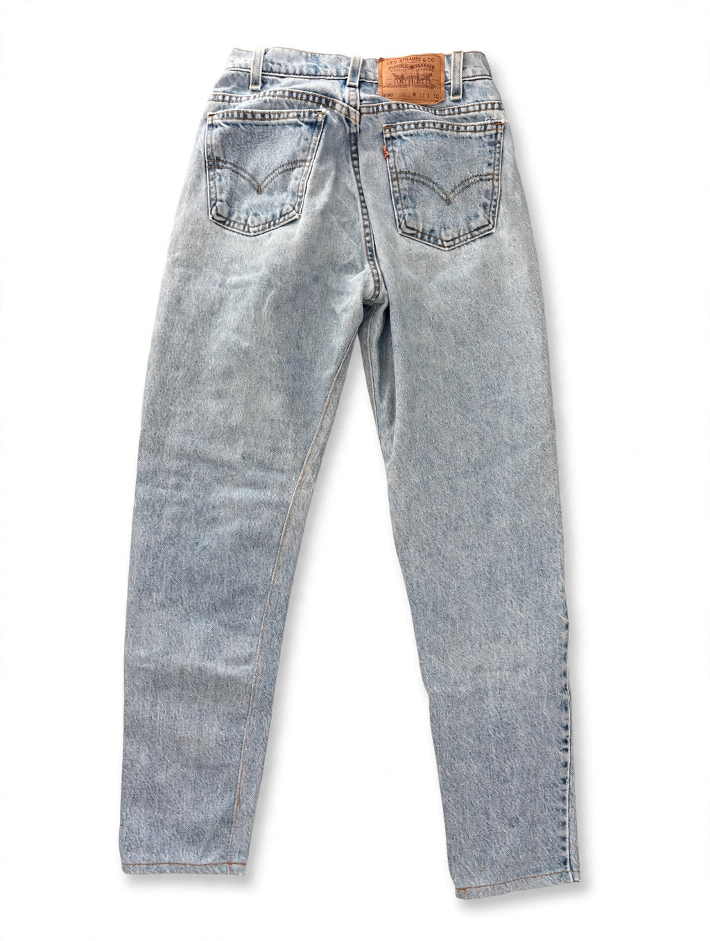 Vintage Levi's 560 Loose Fit Tapered Jeans — Light Wash — Size 24