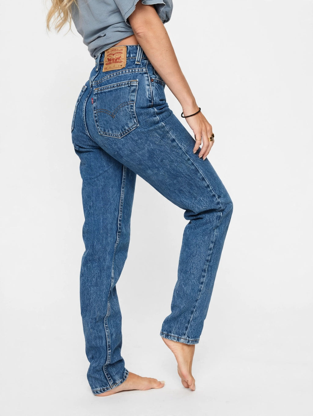 Vintage Levi's 512 Slim Tapered Jeans — Size 25